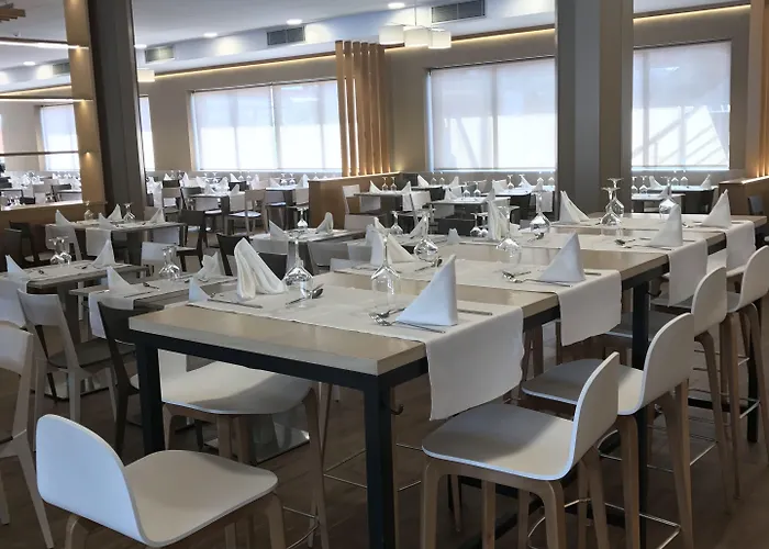 Rosamar & 4*s Szálloda